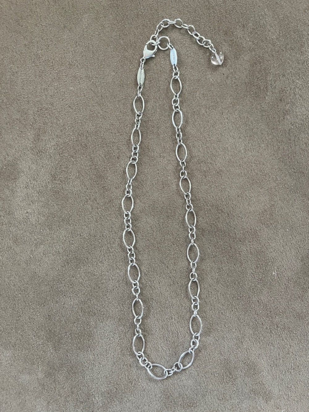 Sabika Shiny Silver Oval Link Station Necklace